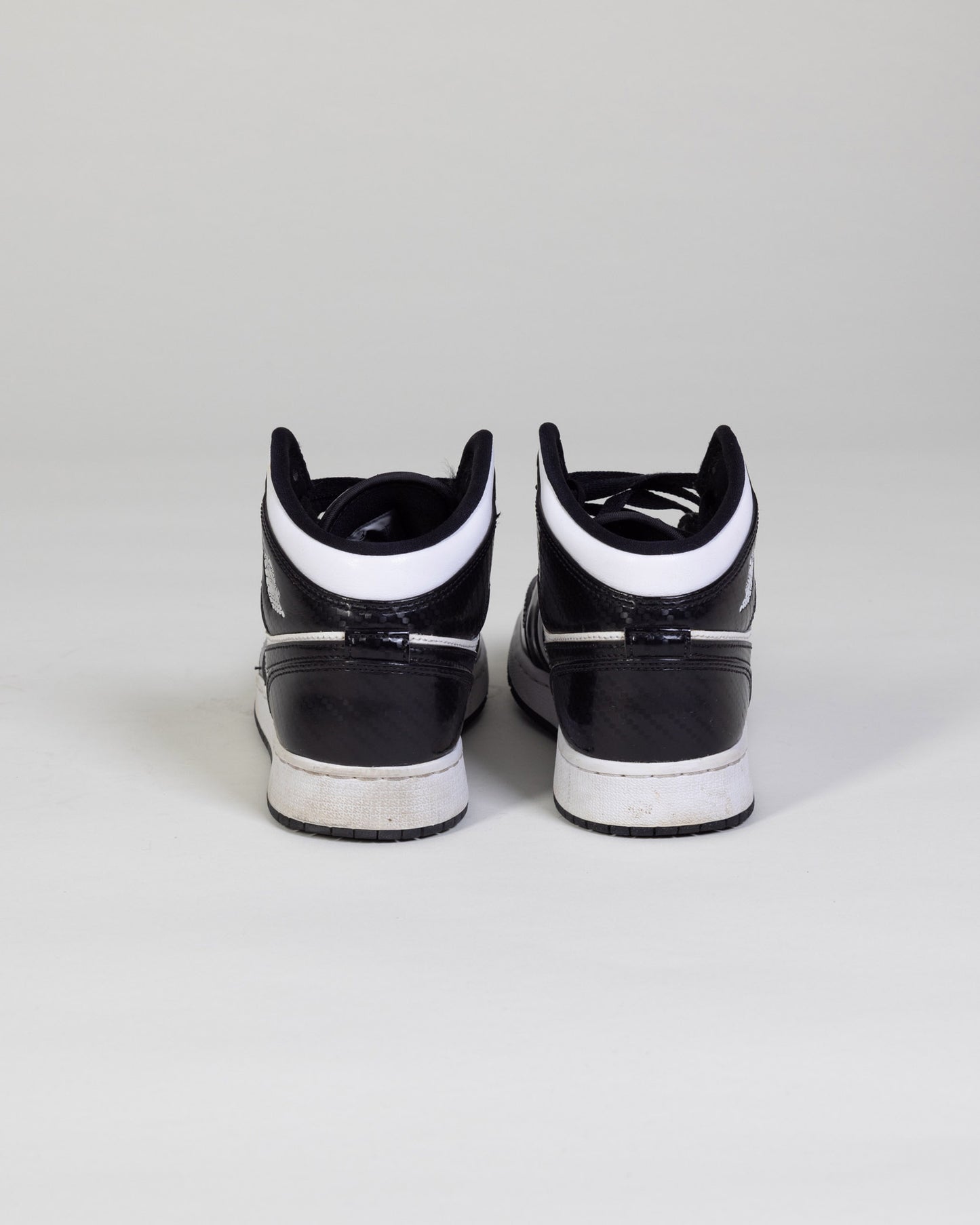 Nike Air Jordan 1 Mid Sneakers