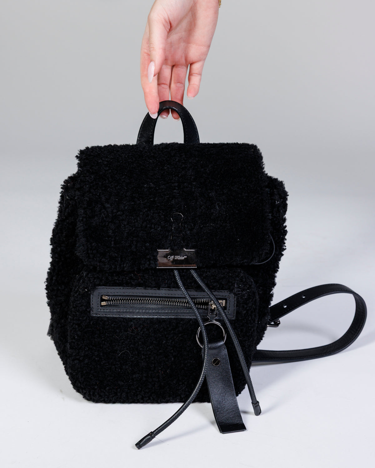 Elegant Black and White Shearling Backpack Chanel Shearling Coco Neige Flap Backpack | Vivrelle main image 3