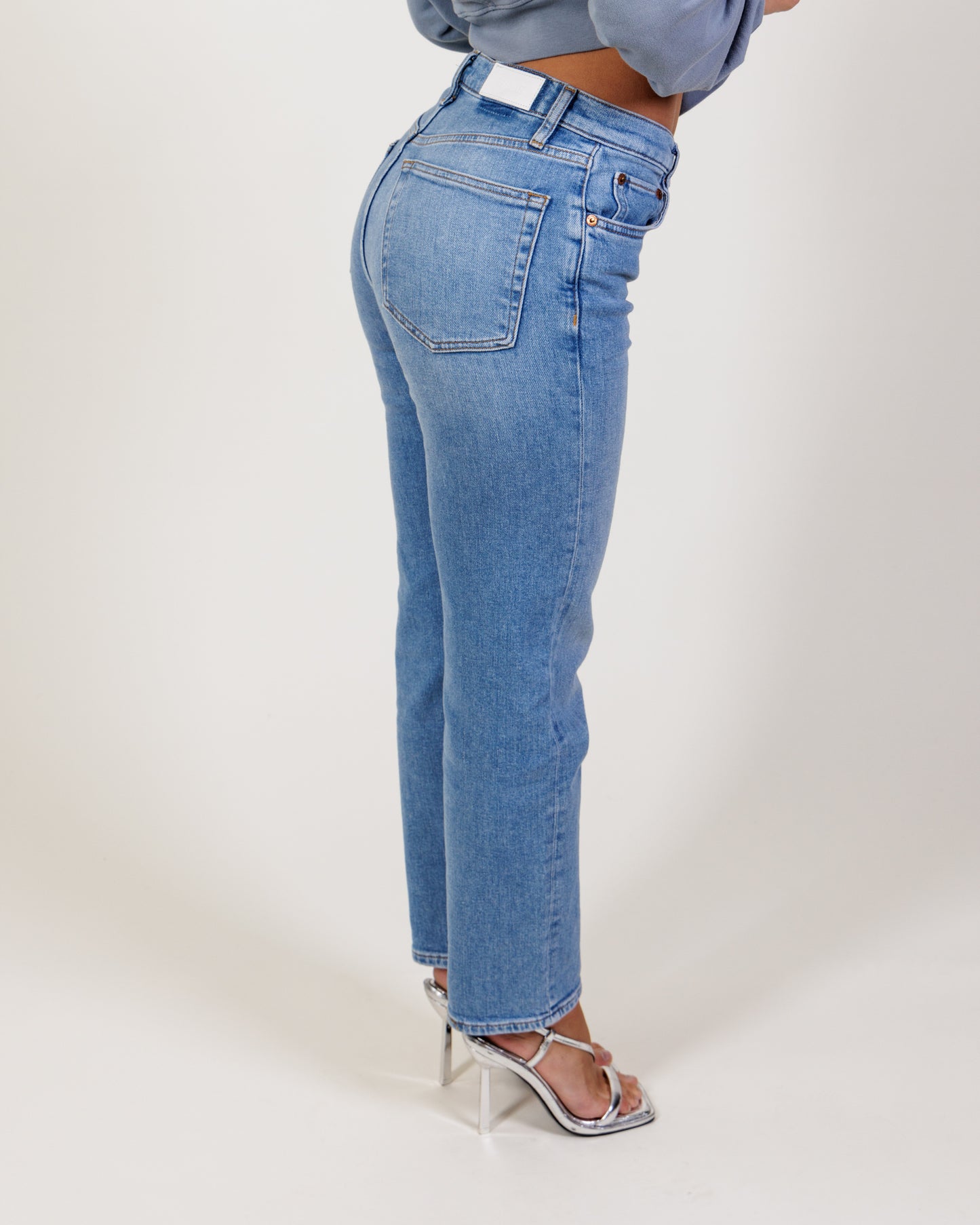 RE/DONE Straight Leg Jeans