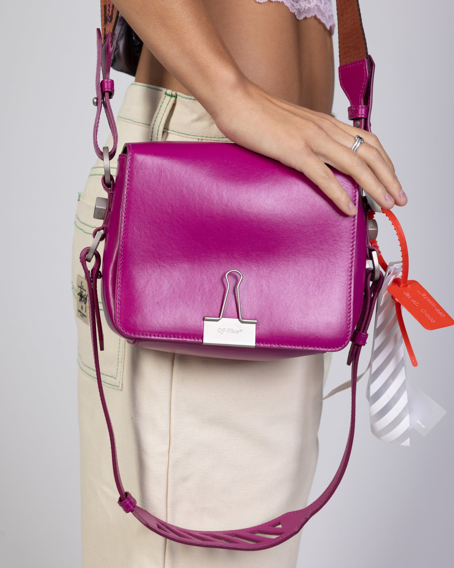 Off-White Binder Clip Bag – Closet Club